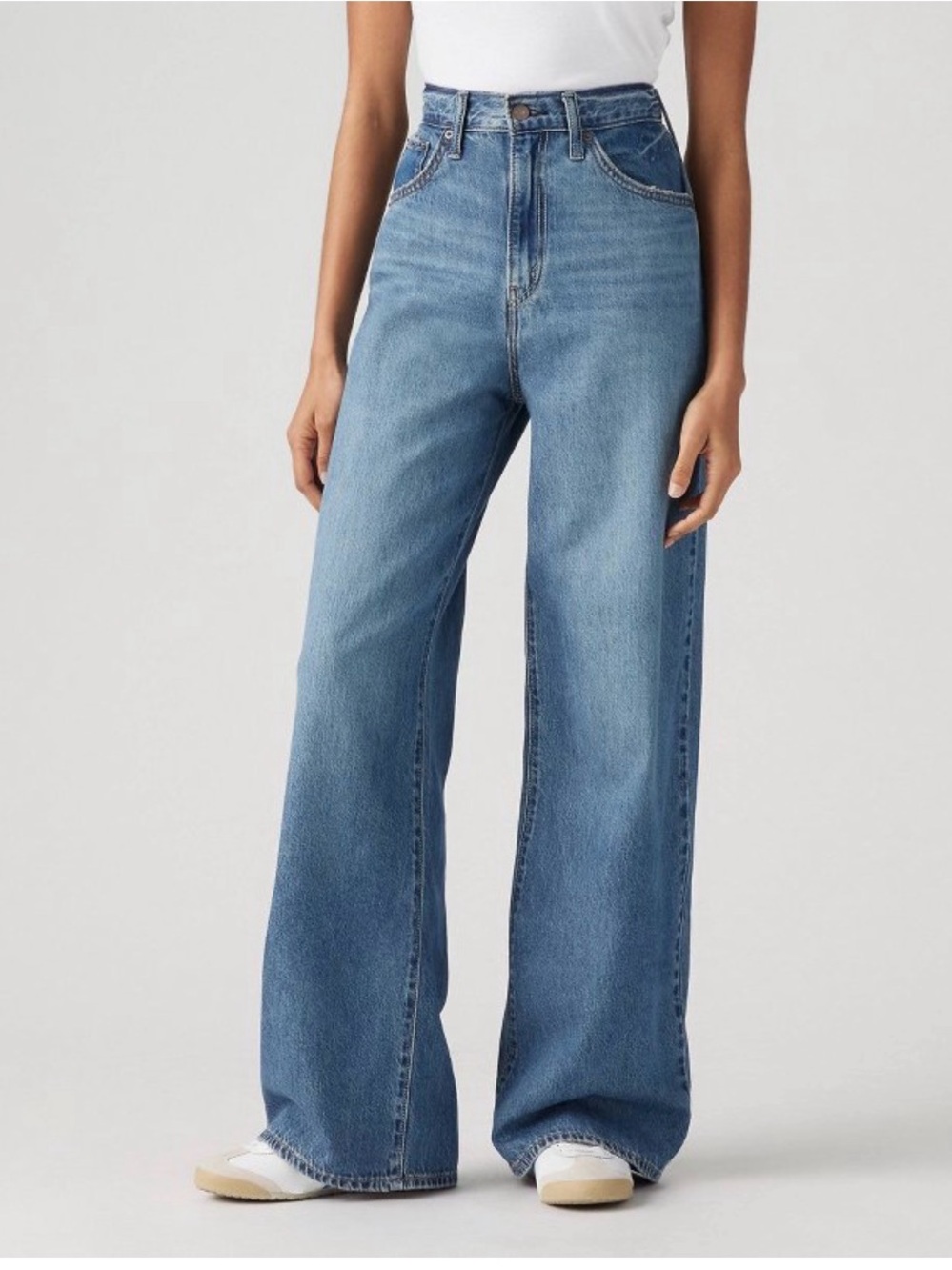 Levi’s high rise cinch baggy wide leg jeans size 27